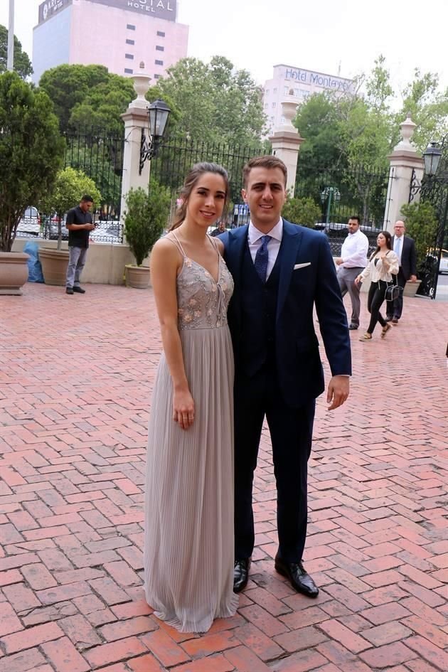 Emma de la Fuente y Adrián Guerra