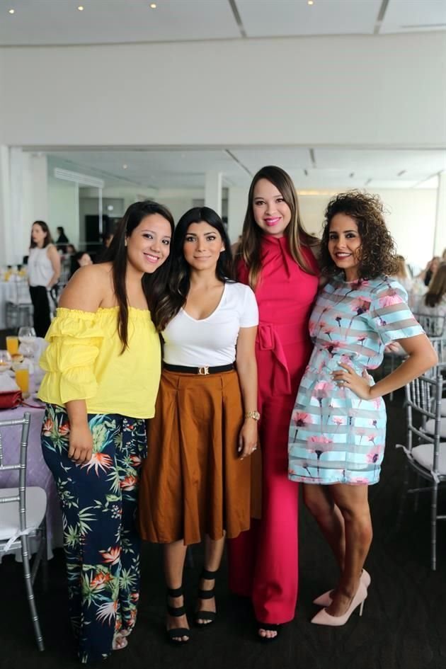 Mariana García, Ayde García, Alejandra Vega y Jessica Muñoz