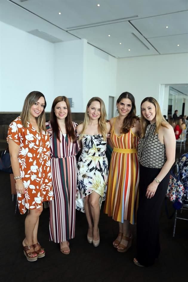Ely Guzmán, Aleyda de González, Denisse Contreras, Maricela Marquez y Karla Rayales de Vazquez