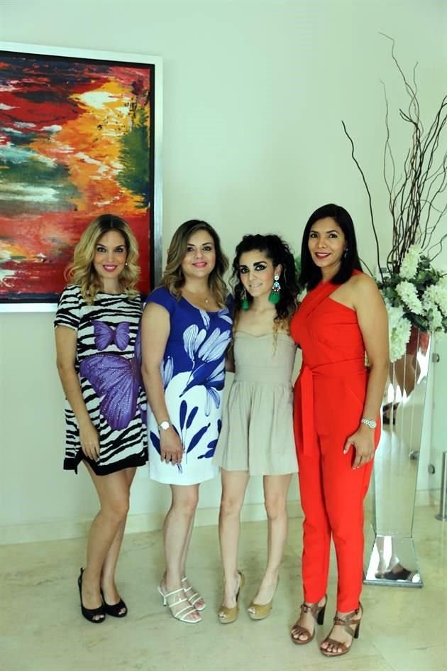 Nena Valdez de Treto, Lupita Rios de Lazos, Flor Huerta y Barbara Castellanos