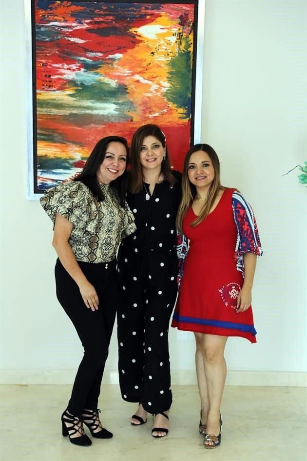 Blanca Romero, Elena Vera y Nadia Borja
