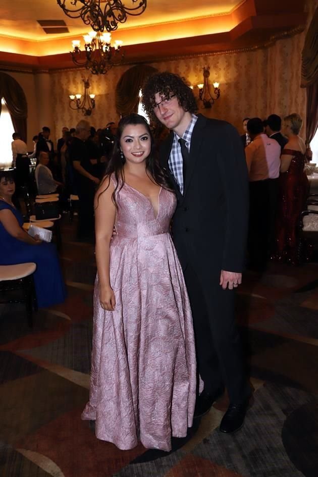 Karina Almaraz y Robert Fisher