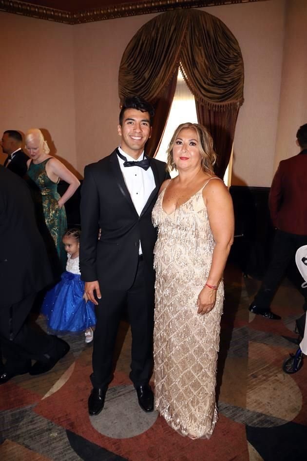 Nicolás Elsperger y Patricia Garza