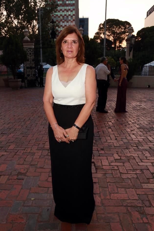 Sara Suárez de Domene