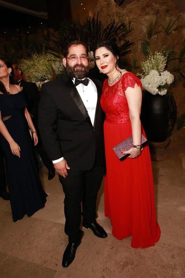 Manuel Jezzini y Brenda Estrada de Jezzini
