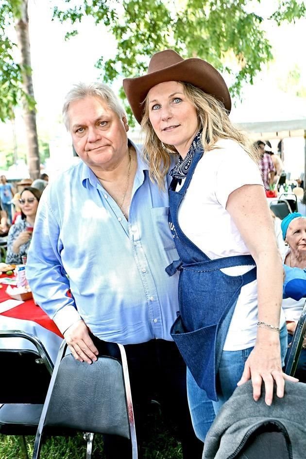 Carlos Bremer y Adriana Ibarra de Bremer