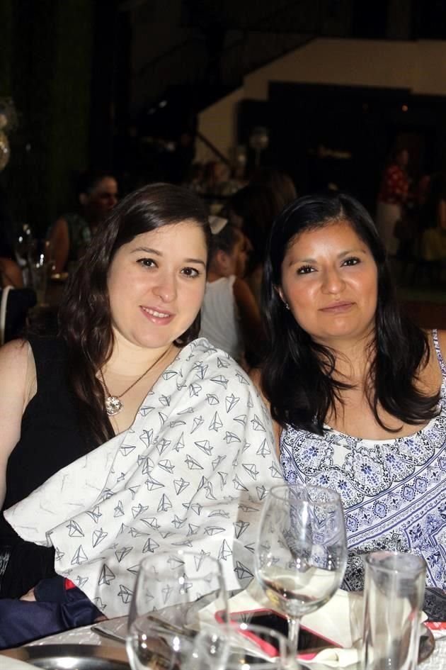 Gabriela Martínez y Selene Salinas