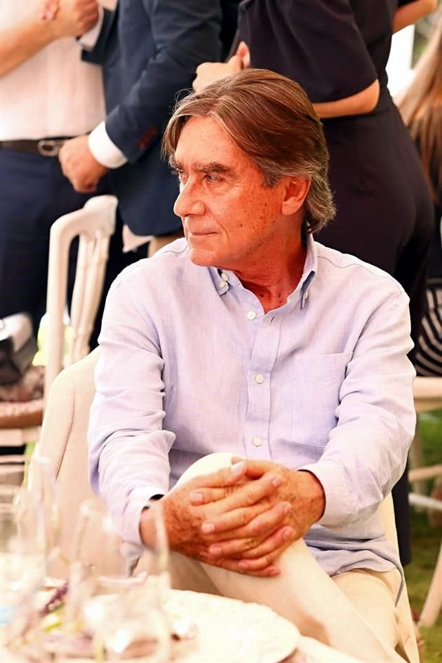 Carlos Mora