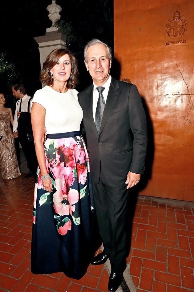 Gabriela Jaime de Barrera y Lorenzo Barrera