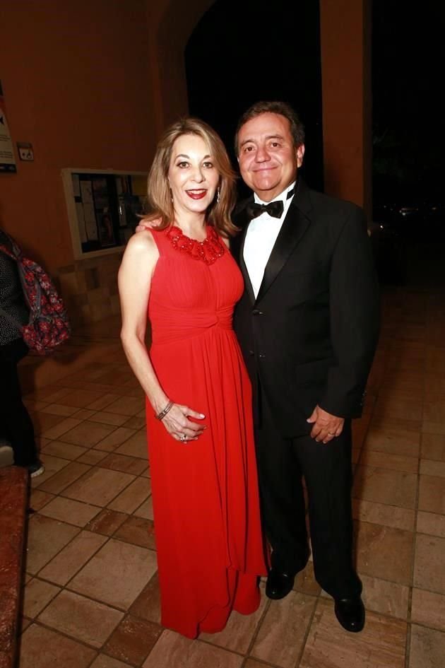 Aurora Díaz de Garza y Alejandro Garza