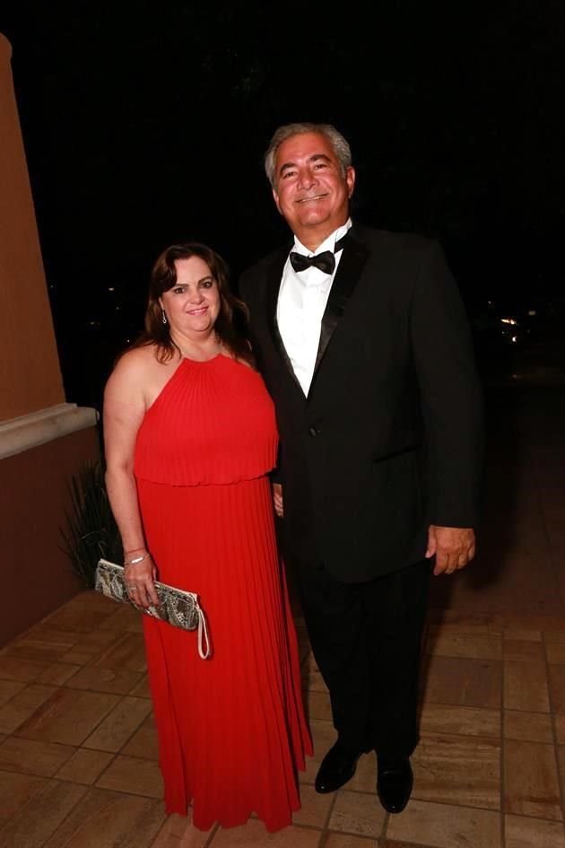 Luly Herrera de Saide y Elías Saide