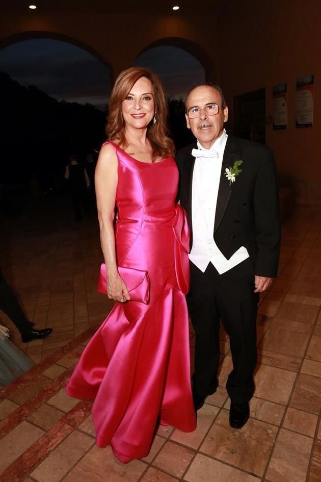 Laura Garza de Rodríguez y René Rodríguez