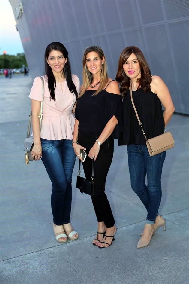 Lily Santillana, Erika Villarreal y Lulú Reyes