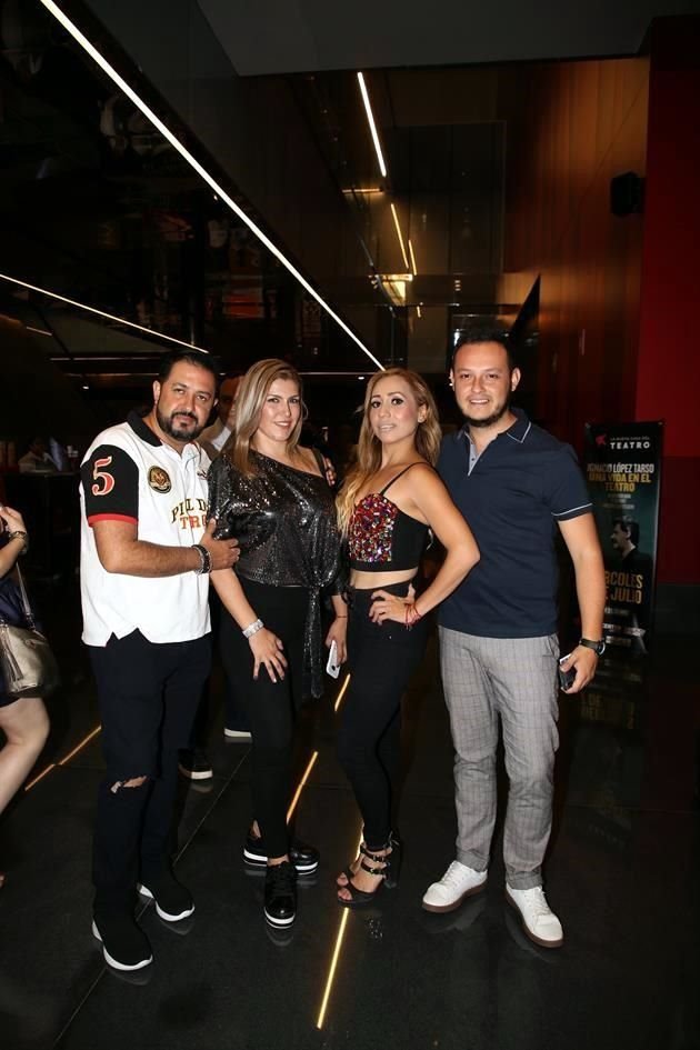 Victor Corona, Jannette Gudiño, Alexa Santillán y Jesús Villanueva