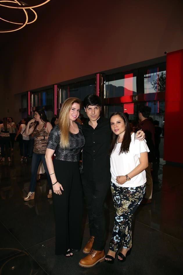 Priscilla Ibarra, Boby Sesma y Rocío González<br><br>(CUMBRES)
