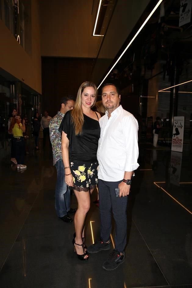 Claudia Lozano de González y Ricardo González