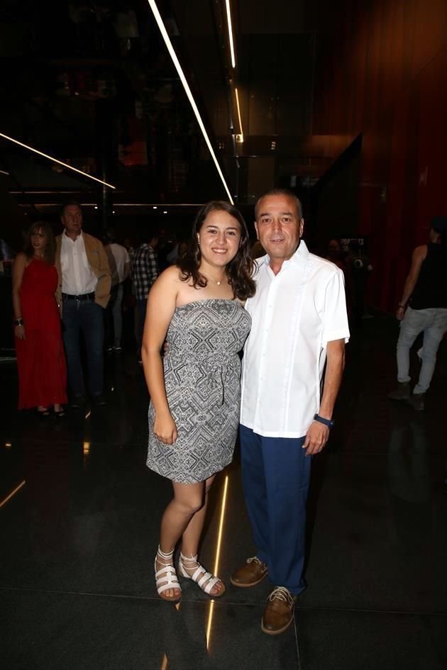 Mariela Valadez Salinas y Raúl Valadez Martínez<br><br>(CUMBRES)