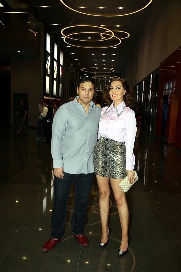 César López y Wendy Vanessa Cortez de López