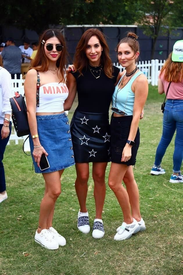Mariana Perches, Adriana Valdés y Lore Santos