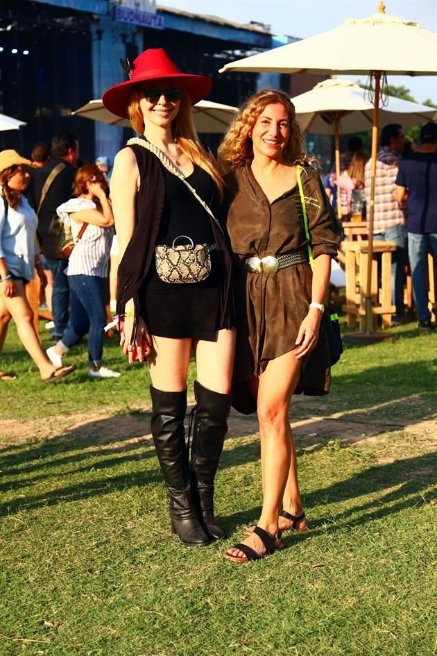 Nancy Guzmán y Sofía de la Garza