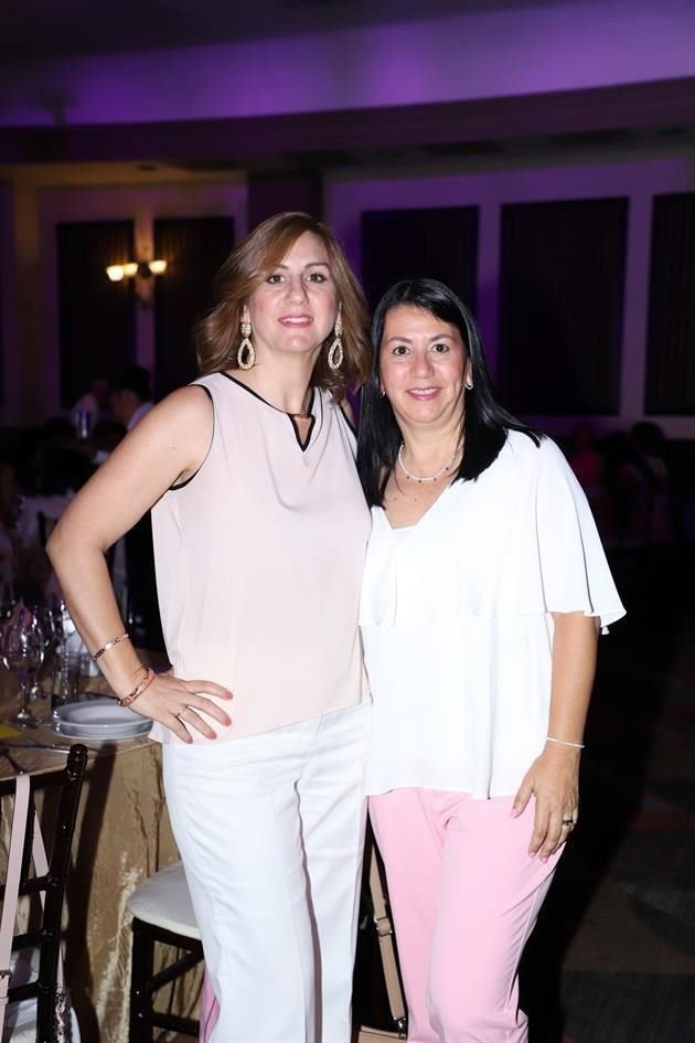 Cecilia García y Paty Arrambide