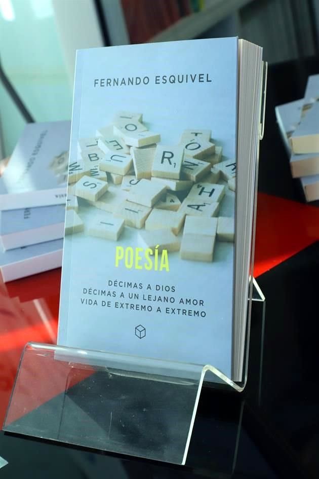 Portada del libro de Fernando Esquivel.