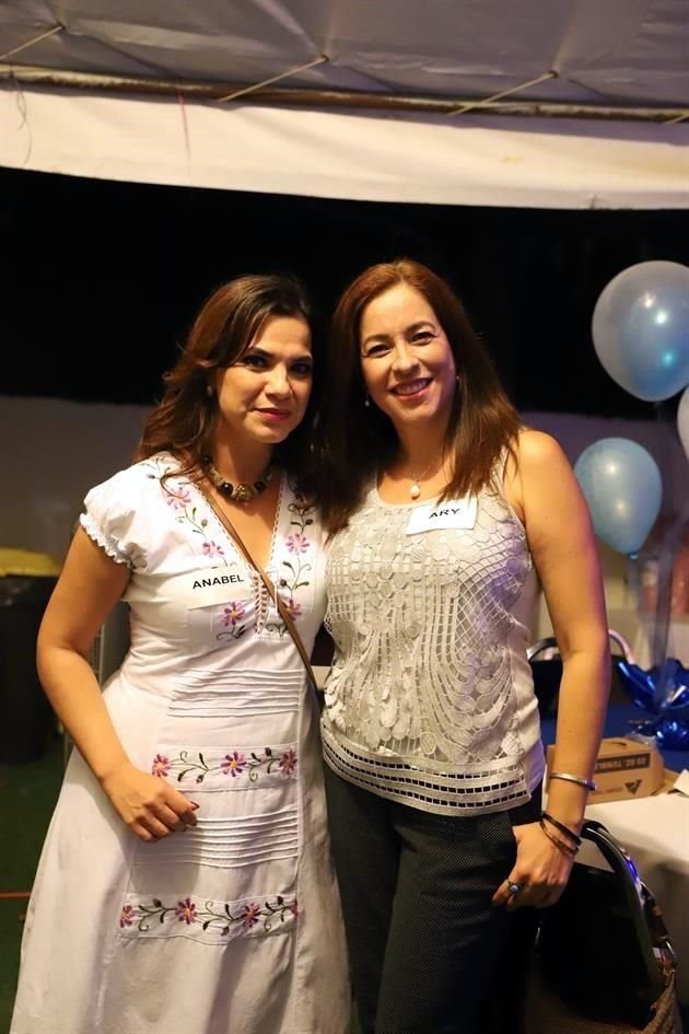 Anabel Pérez y Ary Lozano