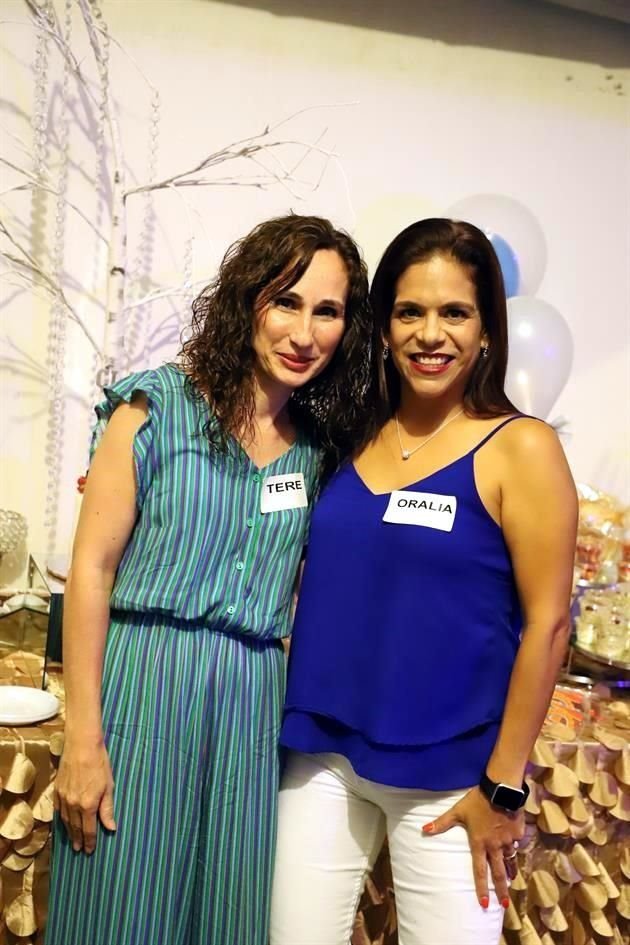 Tere Lozano y Oralia Flores