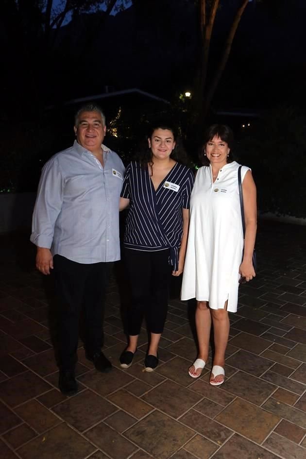 Eugenio Bueno, Ivanna Bueno e Ivonne de Bueno