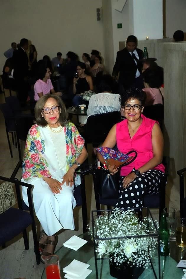 Graciela Hernández y Carolina Rodríguez