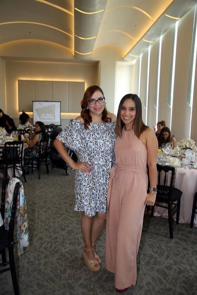 Valeria Larrondo y Evelyn Leyva