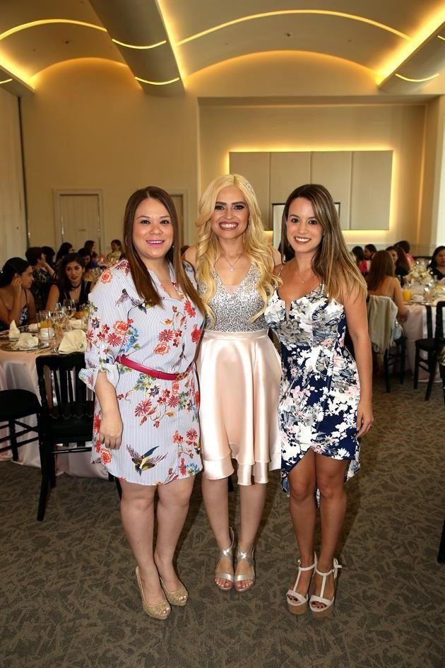 Ale Martínez, Edith María Menchaca Alaniz y Brenda Coello