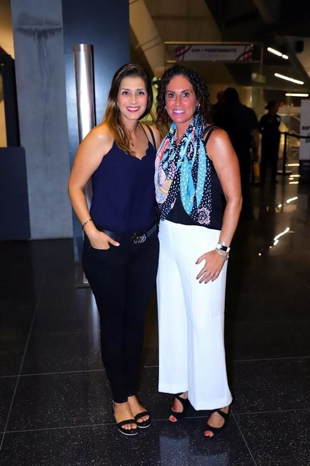 Rocío Gómez de Guerra y Diana Marcos