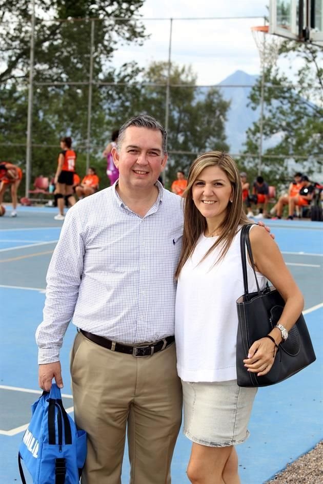 Guillermo González y Sandra Yamallel de González