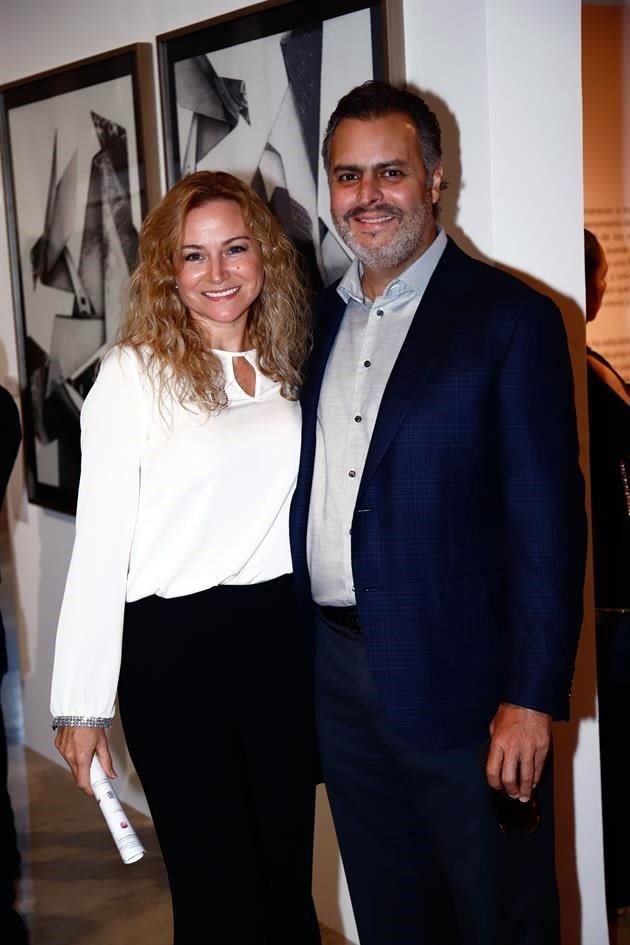 Ana Cristina Celada de Garza y Juan Carlos Garza