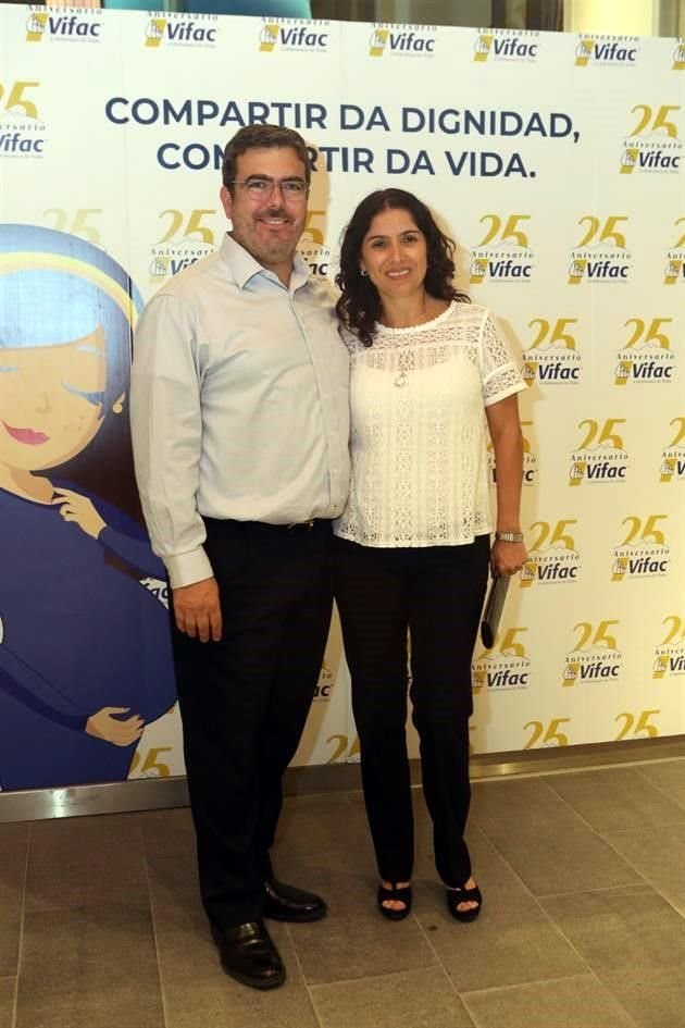 Mauricio Zambrano y Mónica Díaz de Zambrano