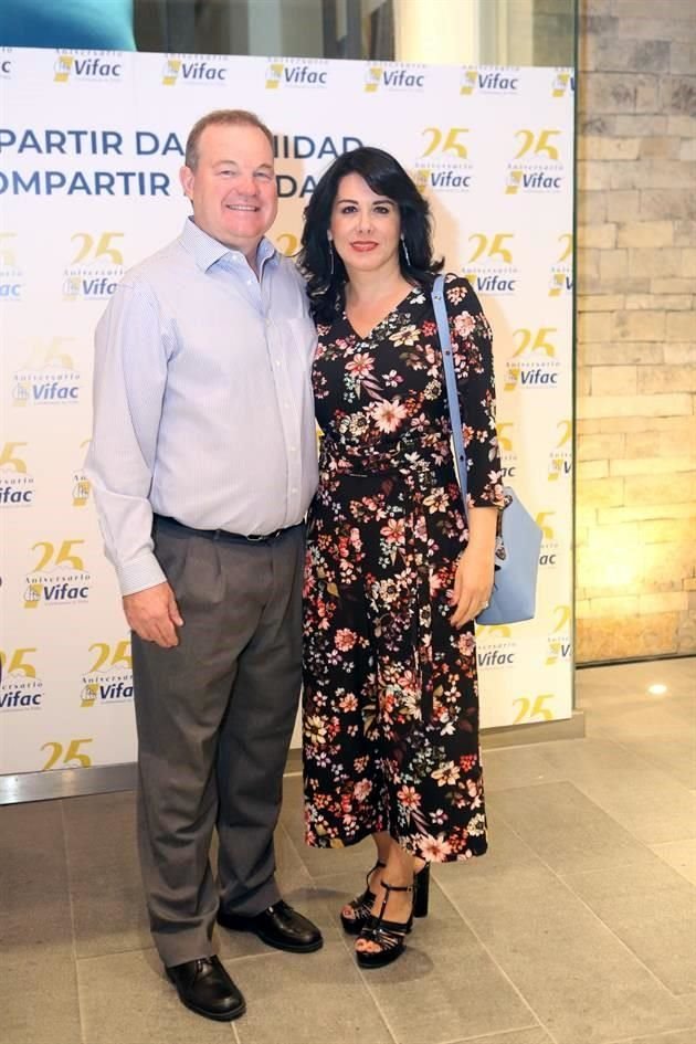 Fausto Ibarra y Mily Batarse de Ibarra