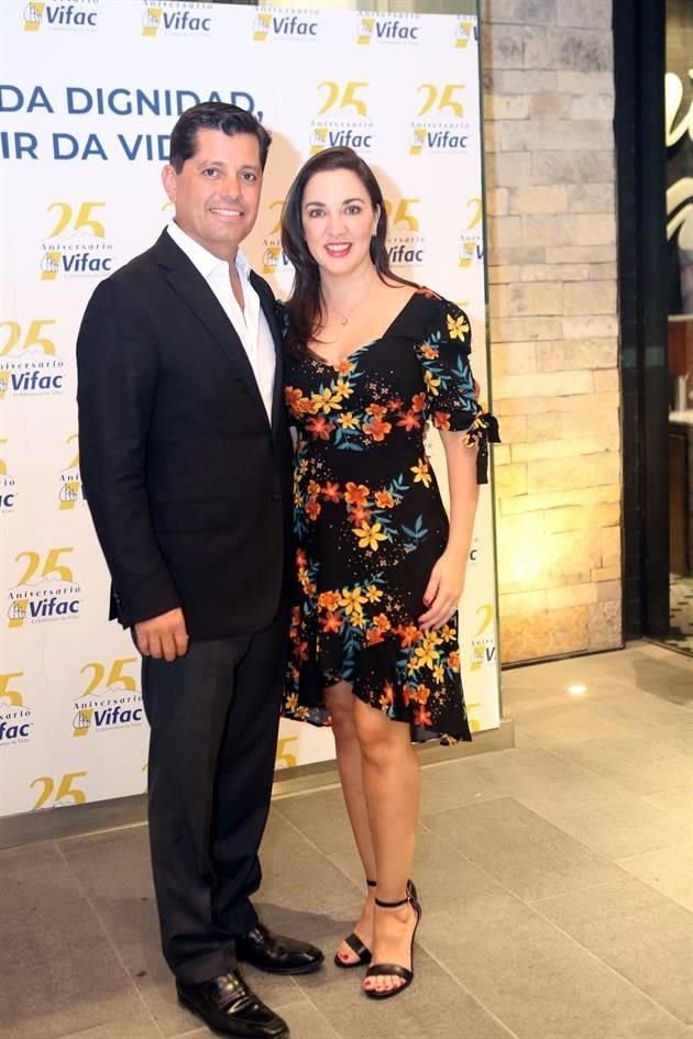 Luis Carlos Villarreal y Magaly Amparán de Villarreal