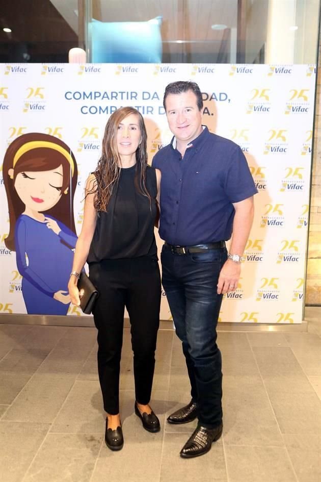 Martha Favela de Lozano y Eduardo Lozano