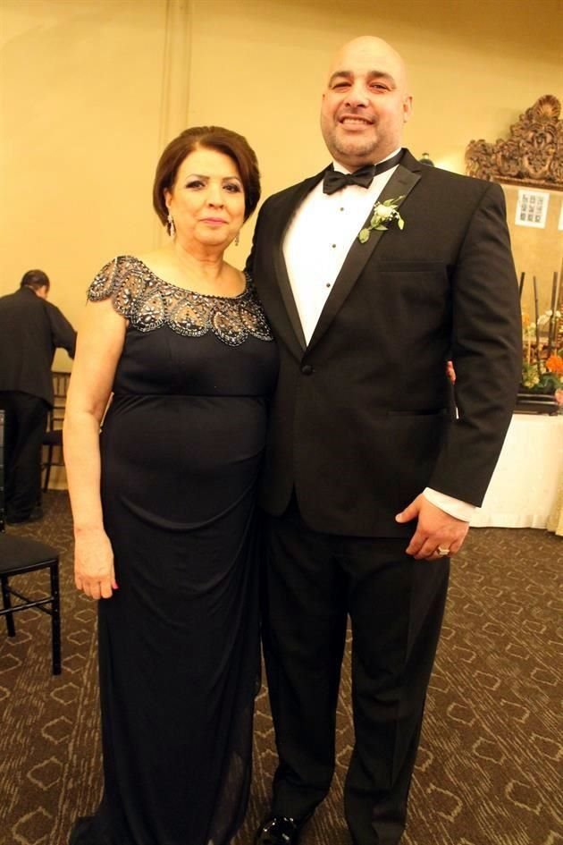 Martha Alicia Segovia y Carlos Serna