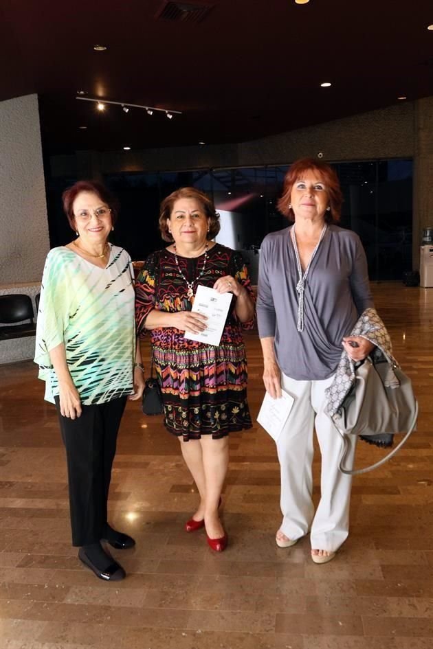 Amira Alanís, Beatriz Marín y Martha Gámez