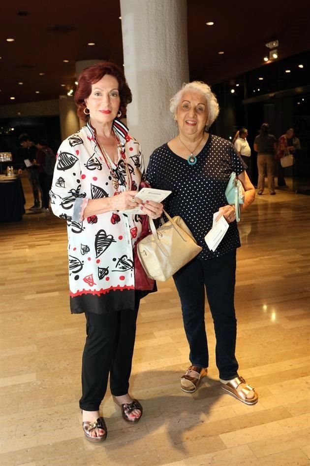 Leticia Marcos y Sara Esthela Martínez