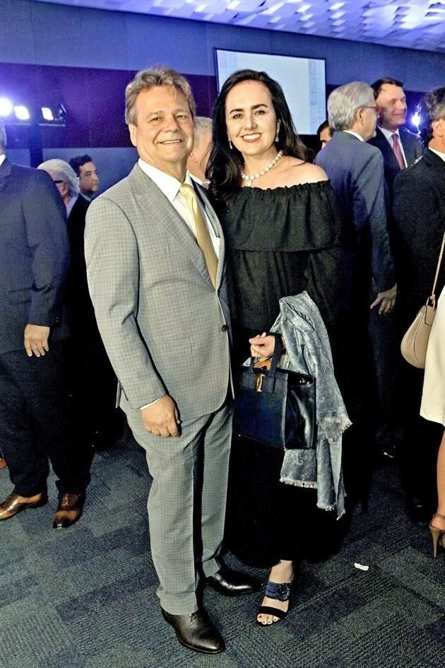Gerardo Bours y Carmen María de Bours