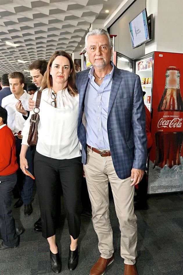 Mariana Garza de Treviño y Juan Pablo Treviño