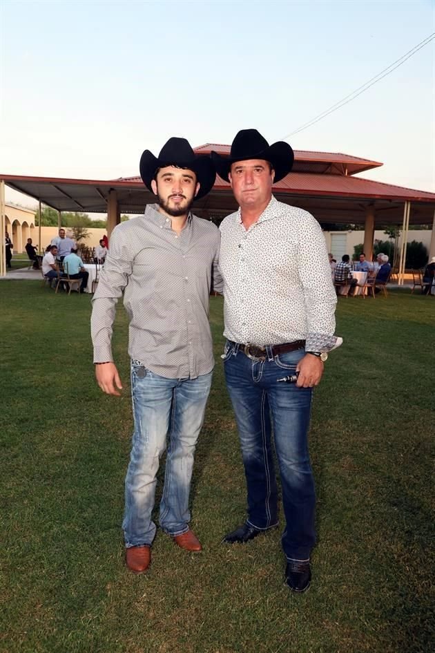 Alejandro Villarreal López y Alejandro Villarreal Ayala