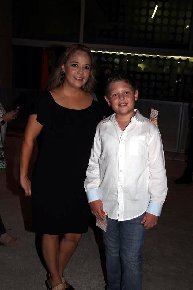 Rocío de Villarreal y Oliver Villarreal