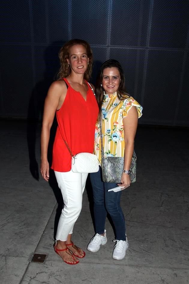Claudia Cantú de Centeno y Elsa Estrada
