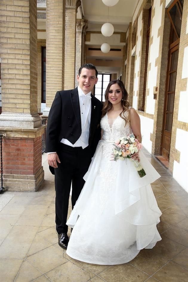 Luis Carlos Valdés Cázares y Cecilia Molina Gómez