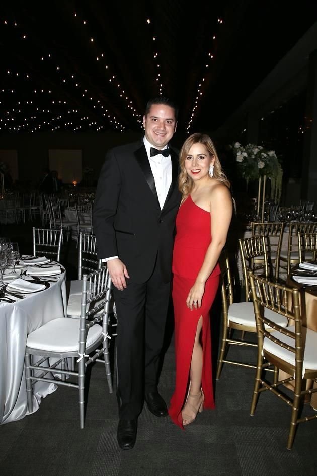 César Fernández y Sandra Montemayor
