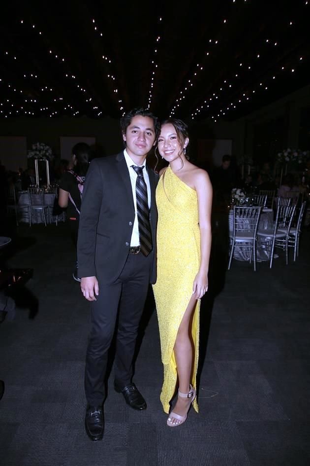 Adrián Morantes y Martha Sánchez